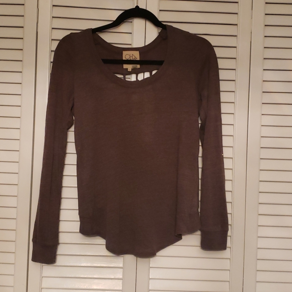 Long sleeve knit top
